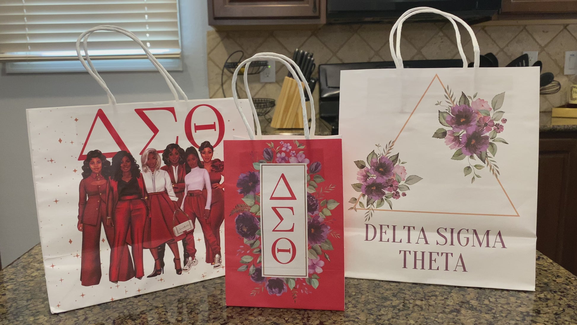 Delta Sigma Theta - Gift Bag Set & Tissue Paper – Da Greek Spot